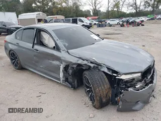 2019 BMW M5 Competition with VIN WBSJF0C51KB447320, listed as a IAAI auction lot 40797304 with 1 mi miles. Bid and sale history available at carsss.com. Image 1.