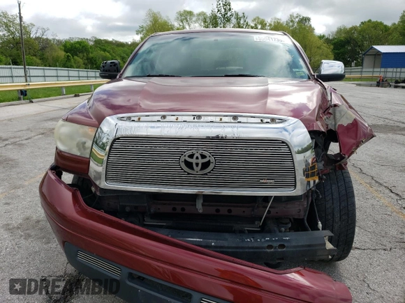 2009 Toyota Tundra Limited z VIN 5TFDW58169X086719, wystawiony jako Copart lot #55041735 z przebiegiem 201 775 mil mil oraz Szkoda całkowita • Salvage title. Historia ofert i sprzedaży dostępna na DreamBid. Obrazek 5.