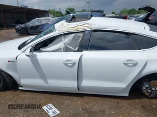 2014 Audi A7 Prestige z VIN WAU2GAFC7EN126780, wystawiony jako IAAI lot #42095865 z przebiegiem Nie podano mil oraz . Historia ofert i sprzedaży dostępna na DreamBid. Obrazek 14.