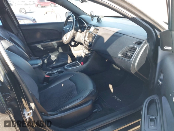 2011 Chrysler 200 S with VIN 1C3BC8FG2BN599139, listed as a IAAI auction lot 41401870 with 174,134 mi miles and . Bid and sale history available at DreamBid. Image 5.
