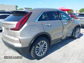 2025 Cadillac XT4 FWD Premium Luxury z VIN 1GYFZCR41SF152998, wystawiony jako IAAI lot #42318061 z przebiegiem 9521 mil mil oraz . Historia ofert i sprzedaży dostępna na DreamBid. Obrazek 4.