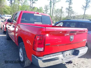 2023 Ram 1500 SLT z VIN 1C6RR7LG2PS517868, wystawiony jako IAAI lot #41983544 z przebiegiem 41 351 mil mil oraz . Historia ofert i sprzedaży dostępna na DreamBid. Obrazek 3.