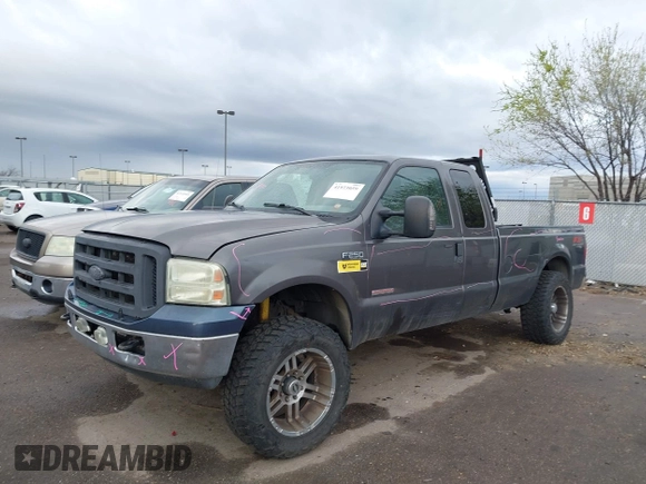 2004 Ford F-250 XL с VIN 1FTNX21P14ED30876, выставлен на аукционе IAAI как лот 41973059 с пробегом 242 959 миль миль и . История ставок и продаж доступна на DreamBid. Изображение 2.