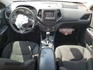 2019 Jeep Cherokee Latitude with VIN 1C4PJLCB6KD262837, listed as a Copart auction lot 51058705 with 66,368 mi miles and Non Repairable. Bid and sale history available at carsss.com. Image 8.
