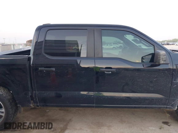2023 Ford F-150 XL z VIN 1FTEW1CP0PKE36512, wystawiony jako IAAI lot #42260269 z przebiegiem 34 312 mil mil oraz . Historia ofert i sprzedaży dostępna na DreamBid. Obrazek 13.