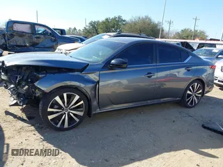 2020 Nissan Altima 2.5 SR with VIN 1N4BL4CV8LN319657, listed as a IAAI auction lot 41667178 with 64,803 mi miles. Bid and sale history available at carsss.com. Image 15.