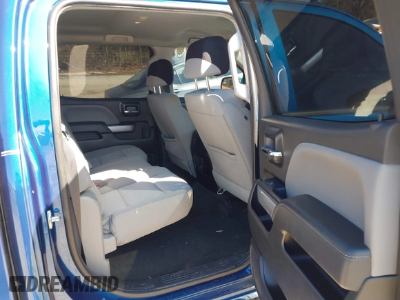 2018 Chevrolet Silverado 1500 LT with VIN 3GCUKREC9JG211391, listed as a IAAI auction lot 41710886 with 113,989 mi miles. Bid and sale history available at carsss.com. Image 8.