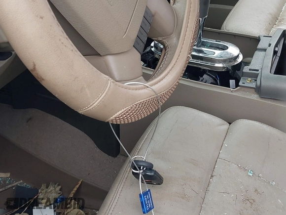 2005 Ford F-150 XLT with VIN 1FTPW12575KC17827, listed as a IAAI auction lot 42558256 with Not provided miles and . Bid and sale history available at DreamBid. Image 11.