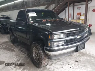 1988 Chevrolet Silverado 1500 with VIN 1GCDK14K5JZ222205, listed as a IAAI auction lot 42077891 with 315,410 mi miles and . Bid and sale history available at DreamBid. Image 1.