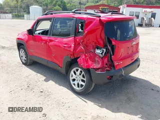 2018 Jeep Renegade Latitude z VIN ZACCJBBB9JPG80030, wystawiony jako IAAI lot #42110438 z przebiegiem 59 512 mil mil oraz . Historia ofert i sprzedaży dostępna na DreamBid. Obrazek 3.