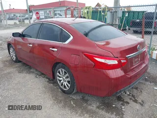2016 Nissan Altima S with VIN 1N4AL3AP8GN342632, listed as a IAAI auction lot 42423783 with 131,469 mi miles and . Bid and sale history available at DreamBid. Image 3.