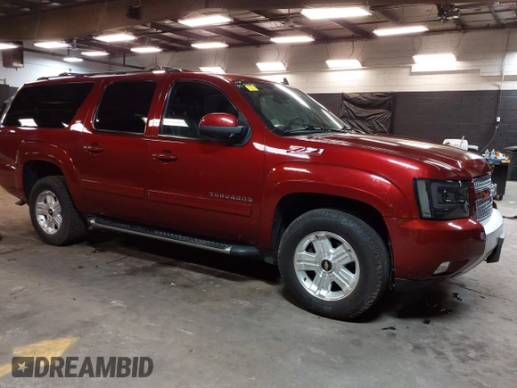 2010 Chevrolet Suburban LT z VIN 1GNUKJE32AR106197, wystawiony jako IAAI lot #42378134 z przebiegiem 106 479 mil mil oraz . Historia ofert i sprzedaży dostępna na DreamBid. Obrazek 1.