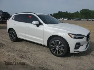 2022 Volvo XC60 Momentum z VIN YV4L12DK1N1046064, wystawiony jako Copart lot #53735775 z przebiegiem 47 449 mil mil oraz Szkoda całkowita • Salvage title. Historia ofert i sprzedaży dostępna na DreamBid. Obrazek 4.