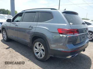 2022 Volkswagen Atlas SE with VIN 1V2WR2CA1NC514072, listed as a IAAI auction lot 42071153 with 53,879 mi miles and . Bid and sale history available at DreamBid. Image 3.