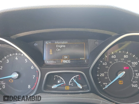 2018 Ford Focus SE z VIN 1FADP3FEXJL210905, wystawiony jako IAAI lot #42264105 z przebiegiem 136 499 mil mil oraz . Historia ofert i sprzedaży dostępna na DreamBid. Obrazek 7.