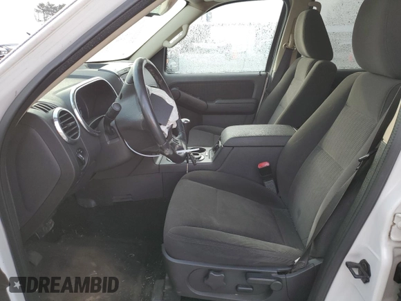 2010 Ford Explorer XLT with VIN 1FMEU7DE4AUA22775, listed as a Copart auction lot 42125105 with 200,982 mi miles and Salvage Title. Bid and sale history available at DreamBid. Image 7.