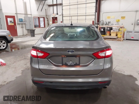 2013 Ford Fusion S with VIN 3FA6P0G7XDR215423, listed as a IAAI auction lot 42019599 with 134,433 mi miles. Bid and sale history available at carsss.com. Image 16.