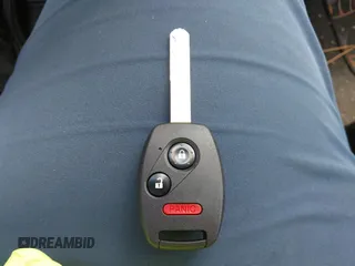 2007 Honda CR-V EX с VIN JHLRE38547C015171, выставлен на аукционе IAAI как лот 42227092 с пробегом 333 911 миль миль и . История ставок и продаж доступна на DreamBid. Изображение 11.