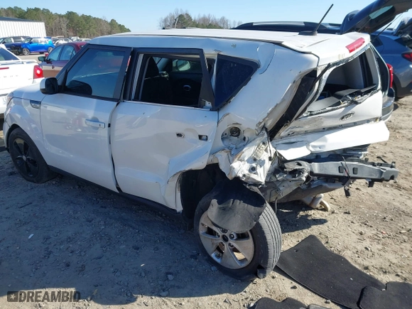 2016 Kia Soul with VIN KNDJN2A28G7301652, listed as a IAAI auction lot 41737139 with 1 mi miles. Bid and sale history available at carsss.com. Image 3.