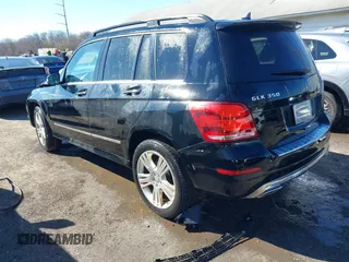 2013 Mercedes-Benz GLK with VIN WDCGG8JBXDG123692, listed as a IAAI auction lot 41578447 with 210,487 mi miles. Bid and sale history available at carsss.com. Image 3.