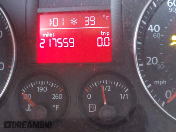 2009 Volkswagen Jetta S с VIN 3VWJM71K89M126759, выставлен на аукционе IAAI как лот 41089190 с пробегом 217 559 миль миль и . История ставок и продаж доступна на DreamBid. Изображение 15.
