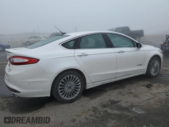 2013 Ford Fusion Titanium Hybrid with VIN 3FA6P0RU9DR371620, listed as a Copart auction lot 83109754 with 176,770 mi miles and Salvage Title. Bid and sale history available at carsss.com. Image 3.