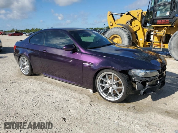 2012 BMW M3 z VIN WBSKG9C56CE798486, wystawiony jako Copart lot #49695915 z przebiegiem 81 637 mil mil oraz Szkoda całkowita • Salvage title. Historia ofert i sprzedaży dostępna na DreamBid. Obrazek 4.