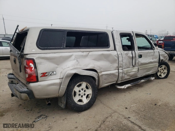 2006 Chevrolet Silverado 1500 LT2 with VIN 1GCEK19B66Z206907, listed as a Copart auction lot 81119024 with 0 mi miles and Salvage Title. Bid and sale history available at carsss.com. Image 3.