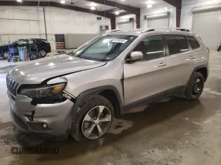2019 Jeep Cherokee Limited with VIN 1C4PJMDX6KD360895, listed as a Copart auction lot 52708845 with 101,950 mi miles and Salvage Title. Bid and sale history available at carsss.com. Image 1.