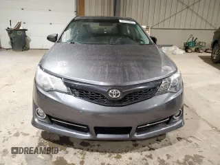 2014 Toyota Camry L with VIN 4T1BF1FK0EU325796, listed as a Copart auction lot 56192885 with 104,627 mi miles and Clean Title. Bid and sale history available at DreamBid. Image 5.