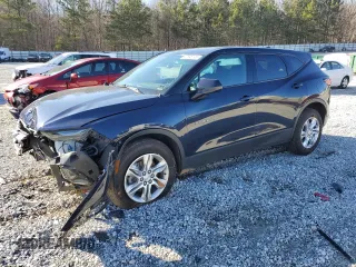 2021 Chevrolet Blazer LT z VIN 3GNKBCR4XMS540519, wystawiony jako Copart lot #47896145 z przebiegiem 45 029 mil mil oraz Szkoda całkowita • Salvage title. Historia ofert i sprzedaży dostępna na DreamBid. Obrazek 1.