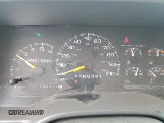 1998 Chevrolet Suburban with VIN 1GNFK16R3WJ359062, listed as a Copart auction lot 54632515 with 195,134 mi miles and Non Repairable. Bid and sale history available at DreamBid. Image 9.
