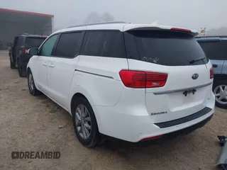 2019 Kia Sedona EX with VIN KNDMB5C18K6526325, listed as a IAAI auction lot 41877920 with 105,652 mi miles. Bid and sale history available at carsss.com. Image 3.