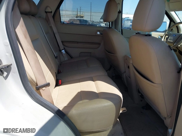 2008 Ford Escape Limited with VIN 1FMCU04188KB76343, listed as a IAAI auction lot 41975218 with 258,847 mi miles. Bid and sale history available at carsss.com. Image 8.