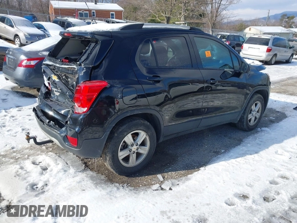 2022 Chevrolet Trax LT with VIN KL7CJPSM2NB567855, listed as a IAAI auction lot 41242877 with 87,001 mi miles. Bid and sale history available at carsss.com. Image 4.