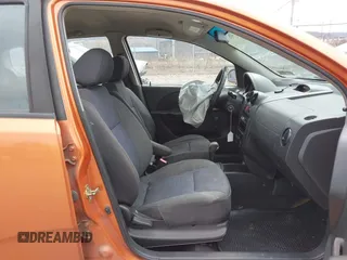 2007 Chevrolet Aveo LS z VIN KL1TD66687B758769, wystawiony jako IAAI lot #41895645 z przebiegiem 198 811 mil mil oraz . Historia ofert i sprzedaży dostępna na DreamBid. Obrazek 5.