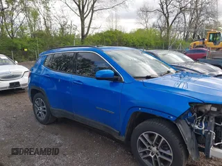2017 Jeep Compass Latitude z VIN 3C4NJDBB3HT651274, wystawiony jako IAAI lot #42081489 z przebiegiem 127 276 mil mil oraz . Historia ofert i sprzedaży dostępna na DreamBid. Obrazek 14.