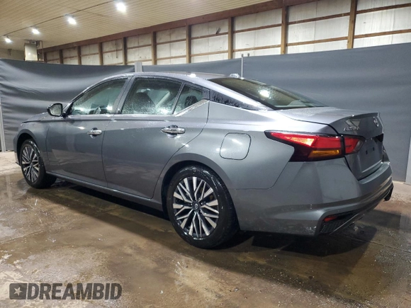 2025 Nissan Altima SV with VIN 1N4BL4DWXSN325210, listed as a Copart auction lot 85750634 with 7,429 mi miles and Clean Title. Bid and sale history available at DreamBid. Image 2.