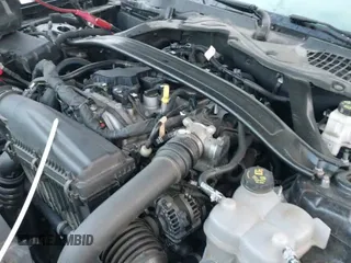 2024 Ford Mustang EcoBoost z VIN 1FAGP8UH5R5105485, wystawiony jako IAAI lot #43218303 z przebiegiem 10 639 mil mil oraz . Historia ofert i sprzedaży dostępna na DreamBid. Obrazek 20.