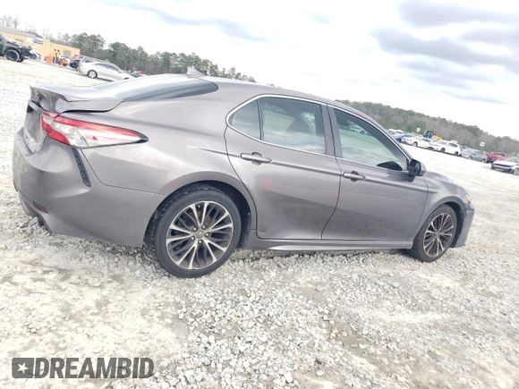 2019 Toyota Camry LE with VIN 4T1B11HK0KU758929, listed as a Copart auction lot 48995055 with 314,336 mi miles and Clean Title. Bid and sale history available at carsss.com. Image 3.