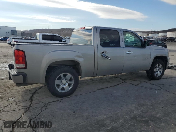 2007 GMC Sierra Denali z VIN 2GTEK638671727288, wystawiony jako Copart lot #88502795 z przebiegiem 170 723 mil mil oraz Szkody całkowita. Historia ofert i sprzedaży dostępna na DreamBid. Obrazek 4.
