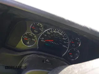2014 Chevrolet Express Cargo z VIN 1GCSGAFX1E1153230, wystawiony jako IAAI lot #42267802 z przebiegiem 246 804 mil mil oraz . Historia ofert i sprzedaży dostępna na DreamBid. Obrazek 7.
