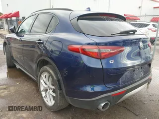 2018 Alfa Romeo Stelvio Sport z VIN ZASFAKPN8J7B82504, wystawiony jako IAAI lot #40811033 z przebiegiem 74 165 mil mil oraz . Historia ofert i sprzedaży dostępna na DreamBid. Obrazek 3.
