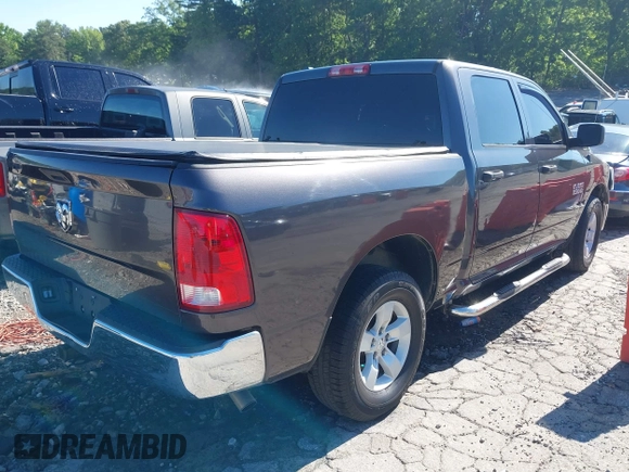 2016 Ram 1500 Express z VIN 1C6RR6KG0GS118906, wystawiony jako IAAI lot #42155565 z przebiegiem 148 016 mil mil oraz . Historia ofert i sprzedaży dostępna na DreamBid. Obrazek 4.