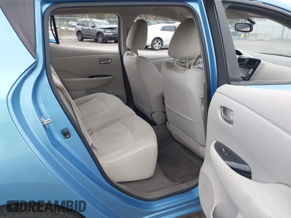 2012 Nissan LEAF SL with VIN JN1AZ0CPXCT022337, listed as a IAAI auction lot 40299658 with 43,173 mi miles. Bid and sale history available at carsss.com. Image 8.