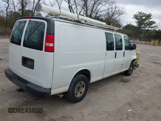 2008 Chevrolet City Express Cargo z VIN 1GCGG29K081189118, wystawiony jako IAAI lot #41727371 z przebiegiem 207 161 mil mil oraz . Historia ofert i sprzedaży dostępna na DreamBid. Obrazek 4.