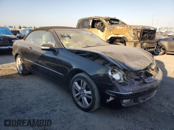 2008 Mercedes-Benz CLK-Class 3.5L with VIN WDBTK56G38T091928, listed as a Copart auction lot 61878514 with 124,845 mi miles and Clean Title. Bid and sale history available at carsss.com. Image 4.