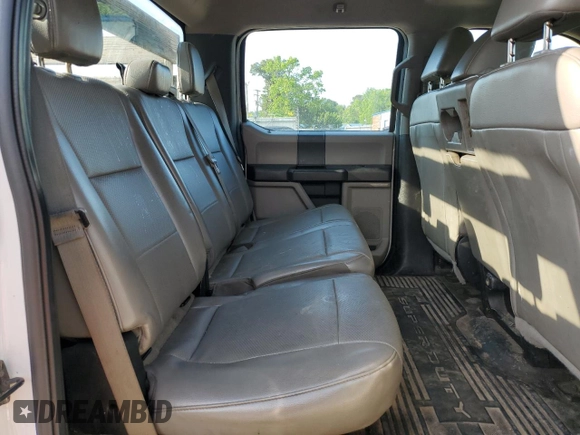 2017 Ford F-350 Platinum z VIN 1FT8W3B60HEC88640, wystawiony jako Copart lot #52675005 z przebiegiem 64 785 mil mil oraz Czysty tytuł • Clean title. Historia ofert i sprzedaży dostępna na DreamBid. Obrazek 10.