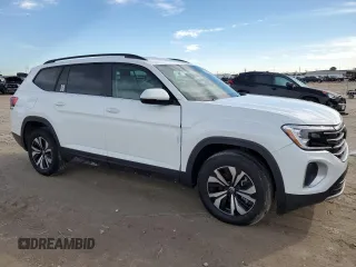 2024 Volkswagen Atlas SE with VIN 1V2DR2CA1RC533959, listed as a Copart auction lot 86839684 with 5,733 mi miles and Salvage title. Bid and sale history available at DreamBid. Image 4.