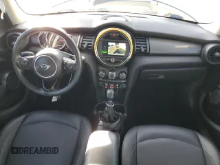 2019 MINI Hardtop 4 Door Cooper with VIN WMWXU1C57K2J01914, listed as a Copart auction lot 84330304 with 43,399 mi miles and Salvage Title. Bid and sale history available at DreamBid. Image 8.